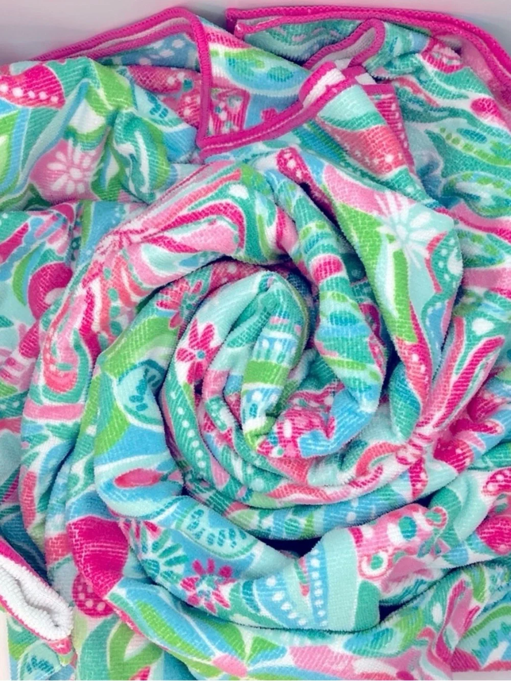 Lilly Pulitzer lounge beach towel 40x72